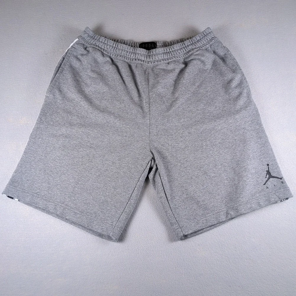 Air Jordan Sweat Shorts Mens Extra Large Gray Black Side Stripe Spell Out Logo